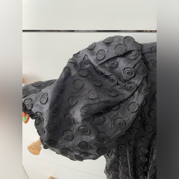 Revolve Majorelle Walsh Puff Sleeve Romper
Size XS Black Deep V-Neck Swiss Dot - Picture 7 of 10